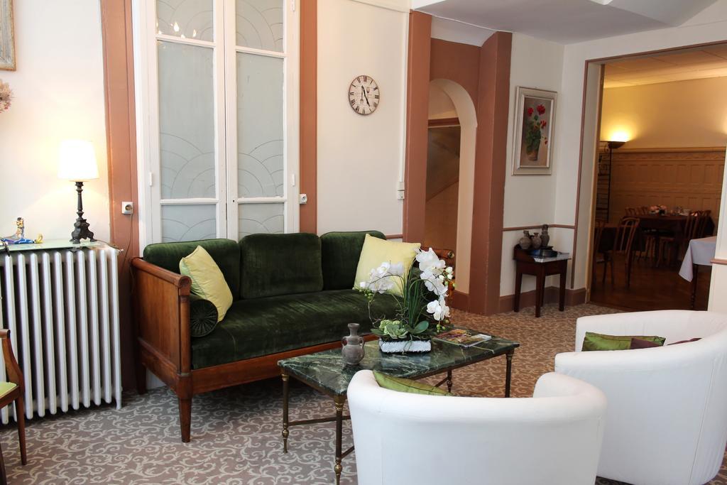 Hotel California Vichy Esterno foto