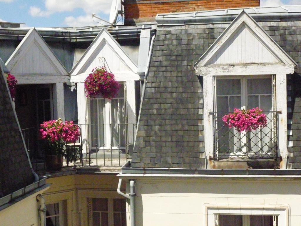 Hotel California Vichy Esterno foto